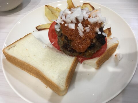 食パンでモスバーガー風サンド